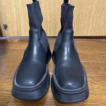 블랙 플랫폼 숏부츠