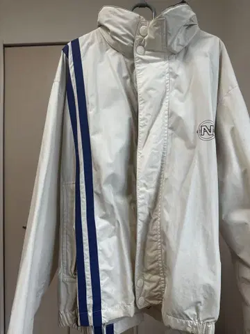 NAUTICA 화이트 스트라이프 나일론 자켓