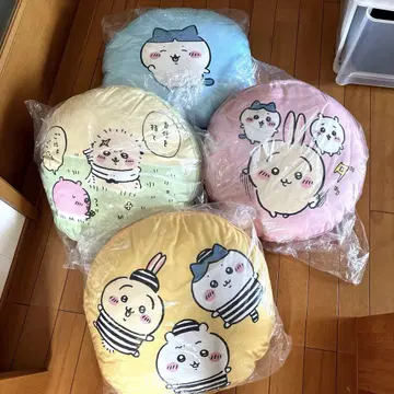 치이카와 (먼작귀) 플로어 쿠션 세트 4개