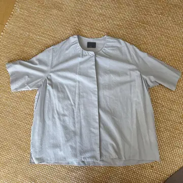 오로네 반팔 셔츠 숨겨진 버튼