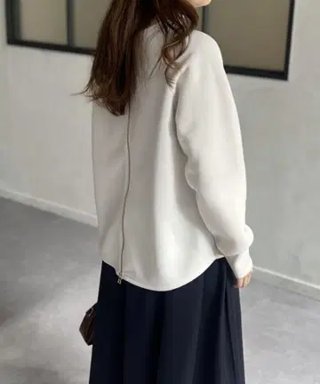 Chez toi 셰토와 경량 본딩 BACKZIP 풀오버