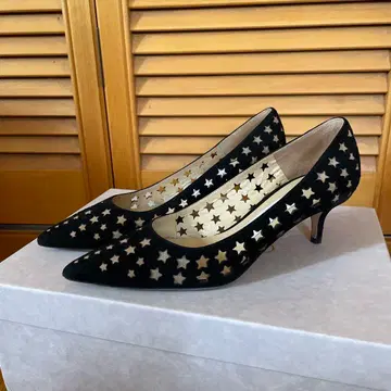 Jimmy Choo 블랙 스타 컷 아웃 하이힐