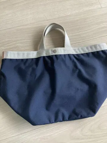 에르베샤 펠리에 725