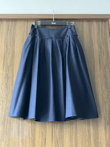 르네 rene 네이비 스커트