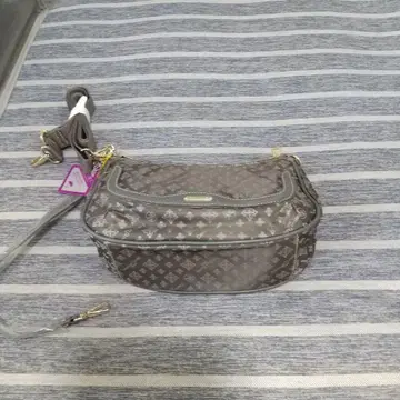 그레이 로고 숄더백