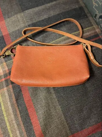 일비종떼 미니 숄더 새상품급