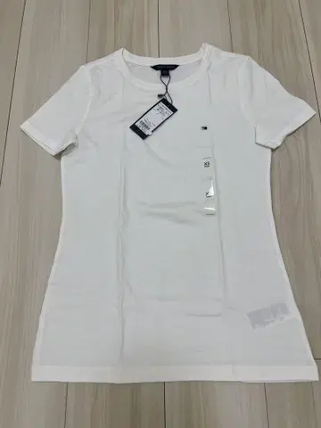 미사용 새상품 TOMMY HILFIGER 반팔 티셔츠