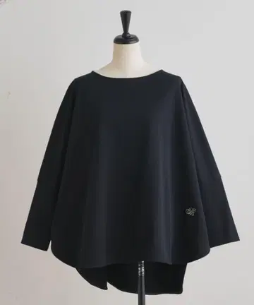 BEARDSLEY 밑단 자수 티셔츠 새상품급