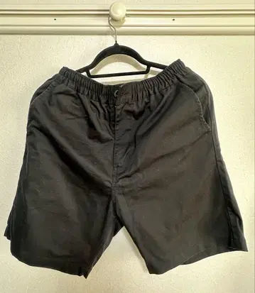 XLARGE 블랙 숏팬츠 S 사이즈