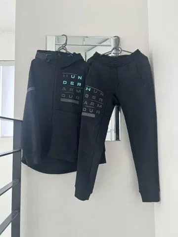 언더아머 셋업