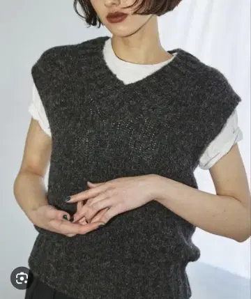 Mottle Yarn Knit Vest 모틀얀 니트 베스트
