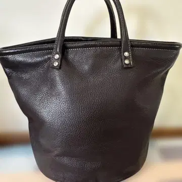 크림 컴퍼니 버킷형 토트백 다크 브라운 가죽 빅 토트