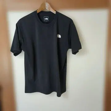 금요일 19시까지 THE NORTH FACE 반다나 패턴 T셔츠