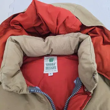 새상품급 빈티지 SIERRA DESIGNS 후드 부착 다운 자켓 L