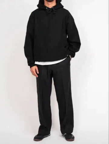 OVY RELAX WIDE ACTION SLACKS 블랙 S 사이즈