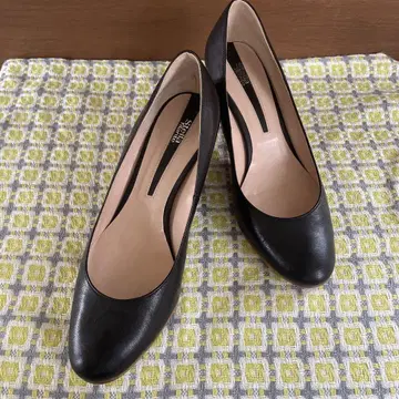 Stella filante 24cm 블랙 펌프스
