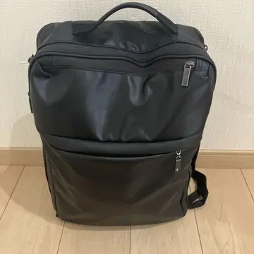 블랙 합성 피혁 백팩