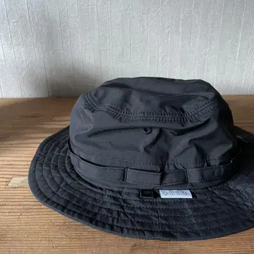 GORE-TEX INFINIUM TECH JUNGLE HAT