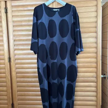 marimekko 도트 무늬 반팔 롱 원피스