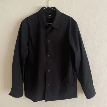 UNIQLO x Theory 감동 셔츠 자켓 사이즈 M