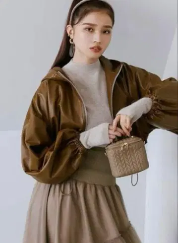스나이델 마운틴 파카 릴리 브라운 후드 부착 블루종