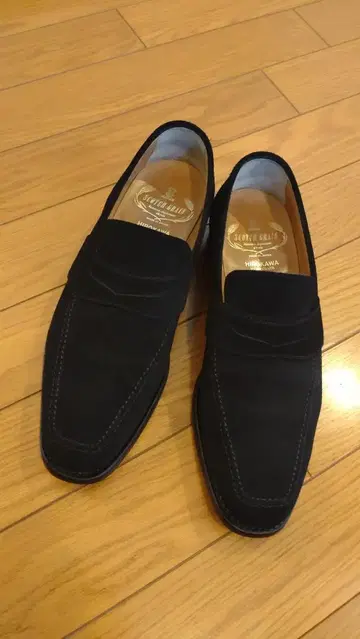 스코치 그레인 스웨이드 로퍼