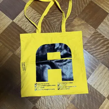 유리카 아쿠츠 토트백