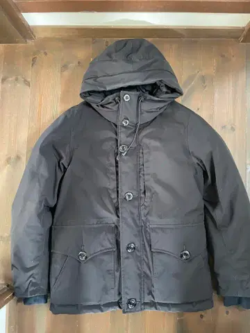 컬럼비아 블랙 라벨 다운 자켓