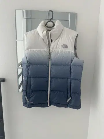 The North Face 다운 베스트 그라데이션