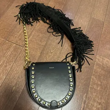 sacai