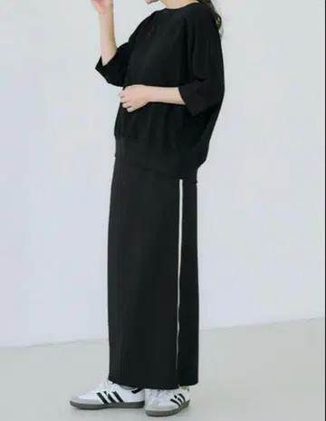 코카 엠보싱 돌먼 상의 티셔츠 완판템 블랙