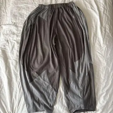 요건 레일 벌룬 팬츠