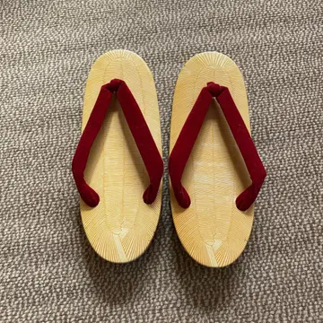 전통적인 셋타 빨간색 하나오 23cm