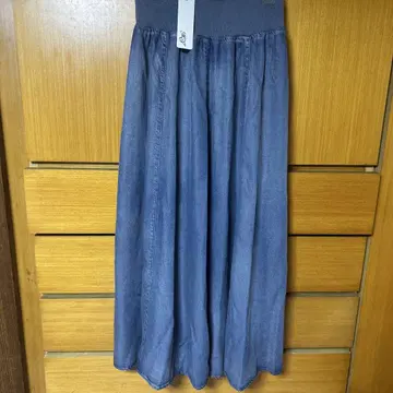 데님 블루 플레어 스커트