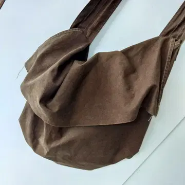브로캔트 앤티크스 바디백 빈티지 가공 남성용 백