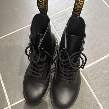 Dr. Martens 블랙 부츠 39 EU