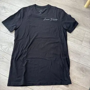Armani Exchange 블랙 T셔츠 S