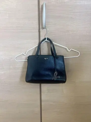 에네스베 핸드백