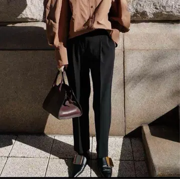 machatt 턱 테이퍼드 팬츠 롱 블랙