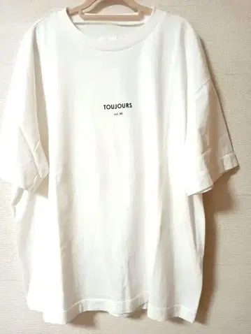 TOUJOURS 로고 티셔츠
