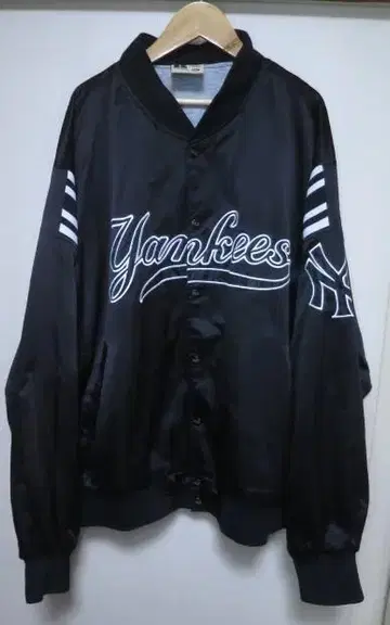 XXL MLB 양키스 새틴 바시티 자켓 블랙 러셀 애슬레틱