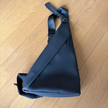 [ 거의 미사용 ] 가스통 루가 스플래쉬 슬링 백