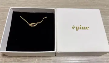 에피누 목걸이 epine 액세서리 입술
