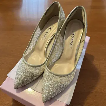 [ 한 번만 사용 ] DIANA 레이스 장식 하이힐 24.0cm
