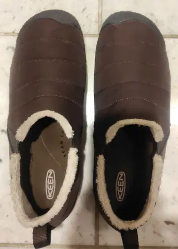 KEEN 브라운 슬립온 27.5