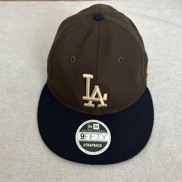 LA 9FIFTY 스트랩 백캡