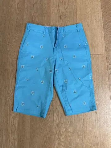 TOMMY HILFIGER 스카이블루 자수 숏팬츠 M