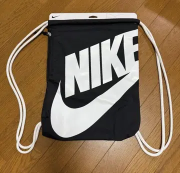 미사용 새상품 정품 NIKE 냅색 블랙 x 화이트