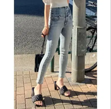 EMODA 3연 버튼 하이웨스트 스키니 데님 팬츠