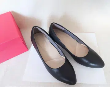 오리엔탈 트래픽 점프 가능한 펌프스 블랙 아몬드 토 22cm